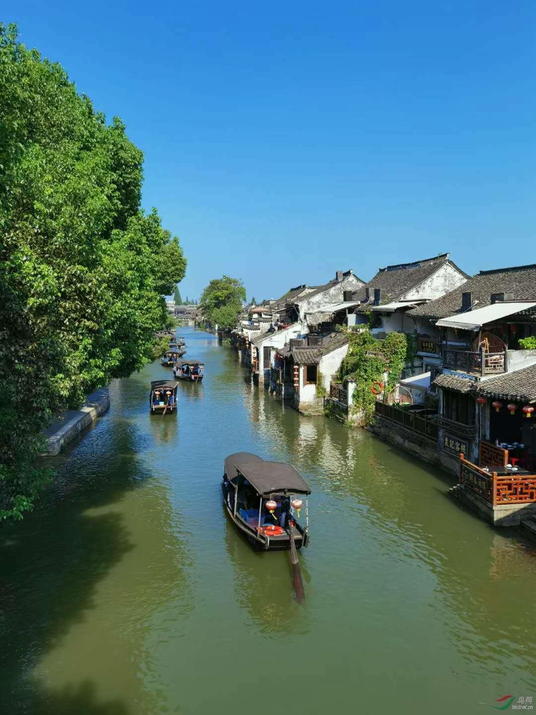 逃离遗弃的建筑3